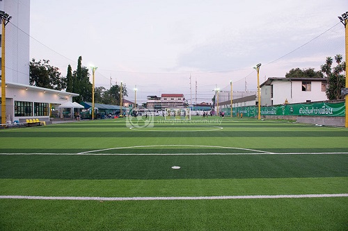 สนามฟุตบอลหญ้าเทียม