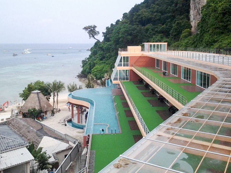 ตกแต่งระเบียงโรงแรม Phi Phi Ciff Beach Resort