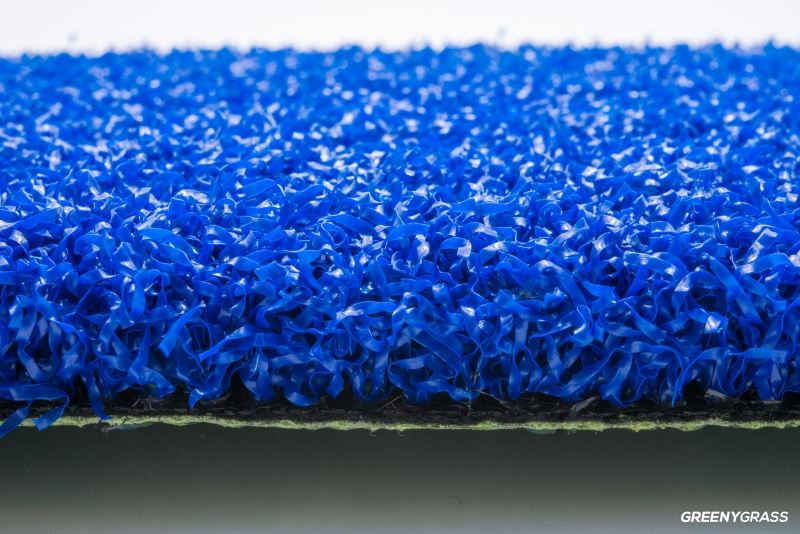 หญ้าเทียมสนามเด็กเล่น รุ่น M-245 สีน้ำเงิน ใบยาว 1.8 cm. (พรีเมียม)