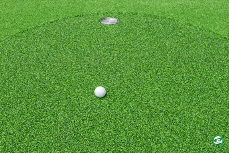 GOLF PUTTING GREEN 2X4M