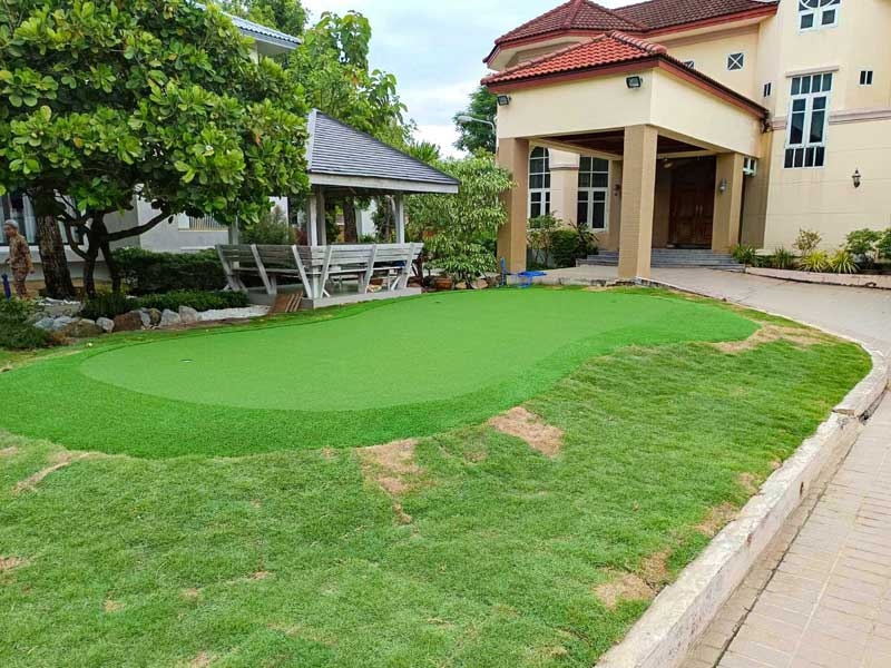 กรีนพัตต์กอล์ฟ หมู่บ้านนริศาธนบุรีรมย์