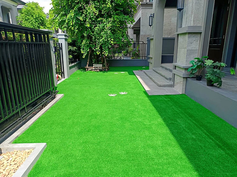 ตกแต่งสวน บ้านแกรนด์ บางกอก บูเลอวาร์ด