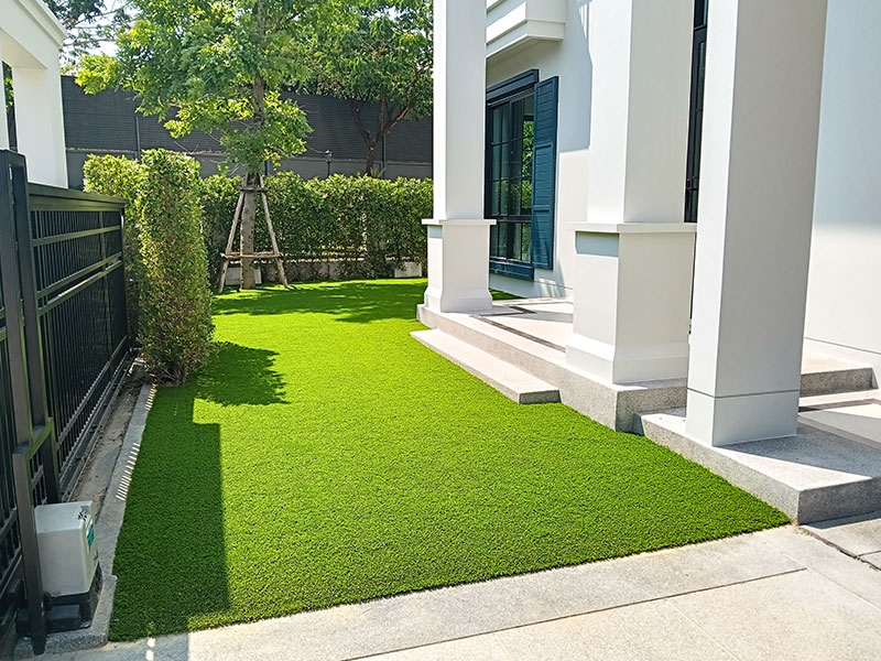 สนามหญ้า บ้านเศรษฐสิริ ดอนเมือง